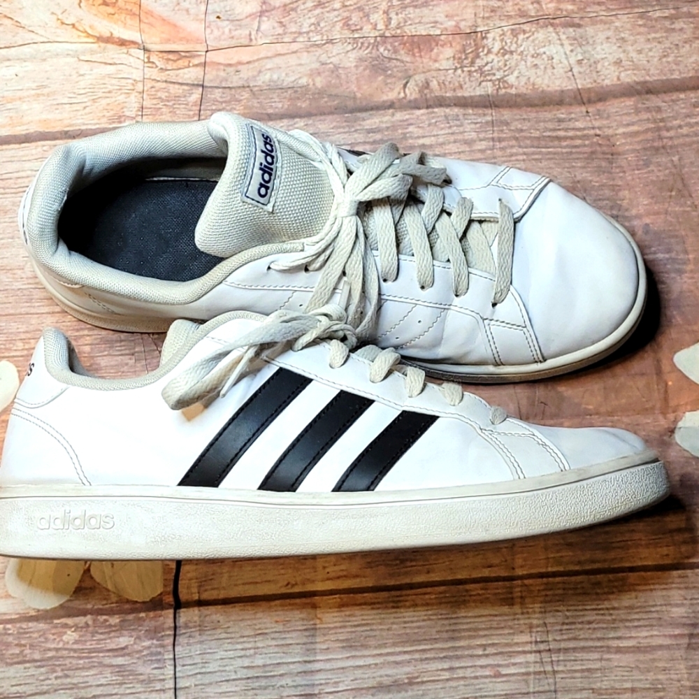 Adidas classic grand court  sneakers sz 10.5